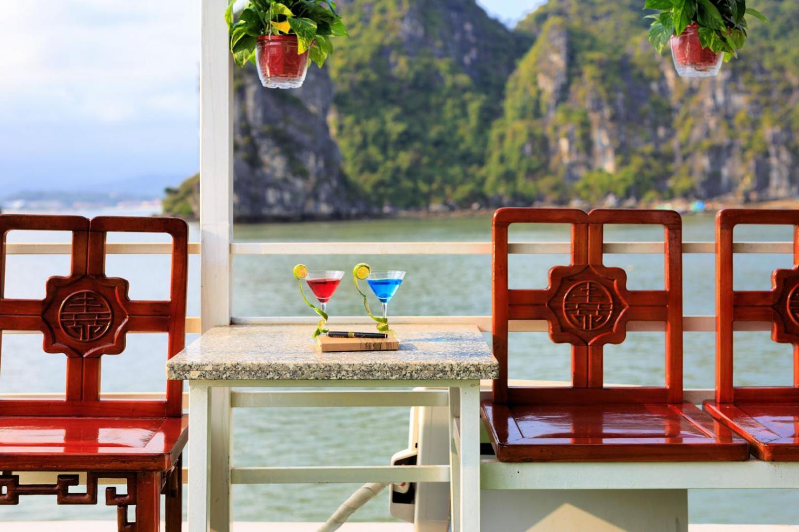 Cozy Bay Classic Cruise Hạ Long Exterior foto
