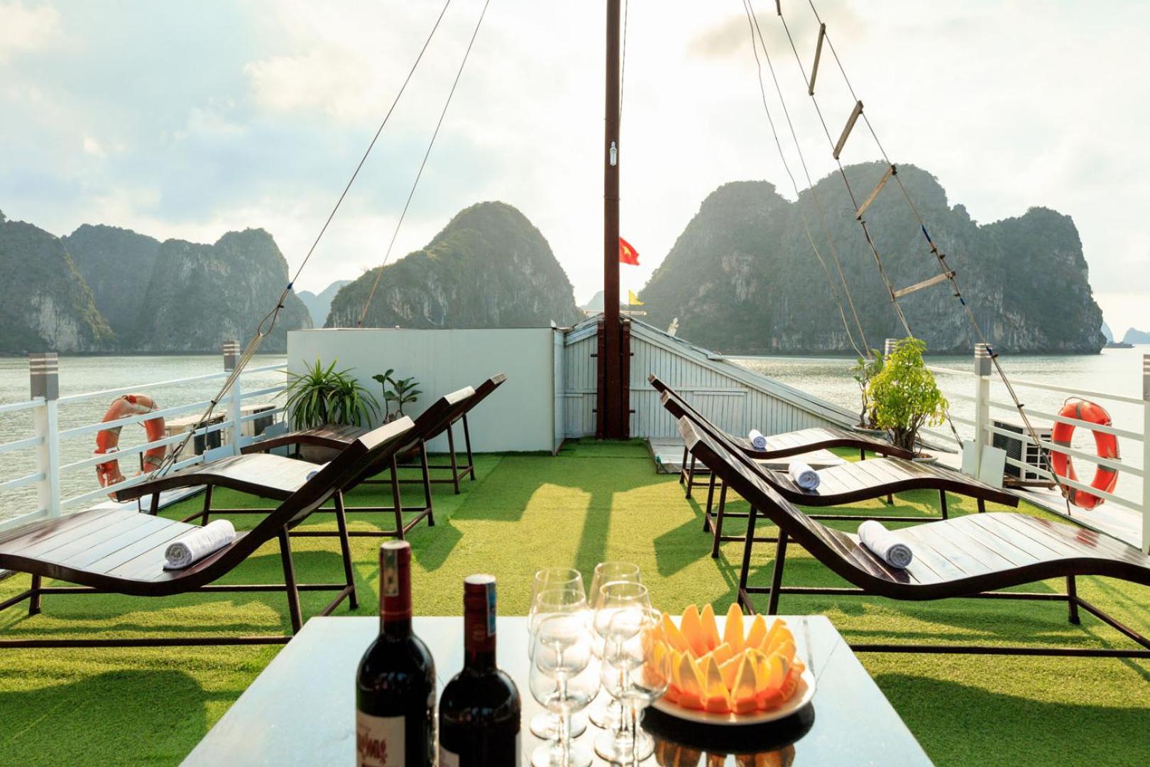Cozy Bay Classic Cruise Hạ Long Exterior foto