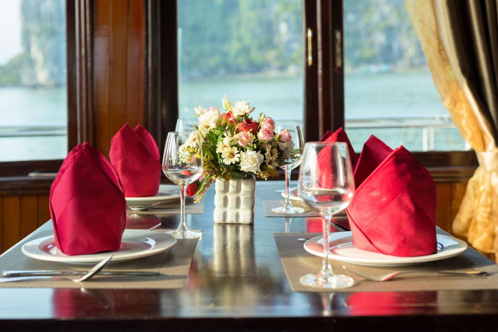 Cozy Bay Classic Cruise Hạ Long Exterior foto