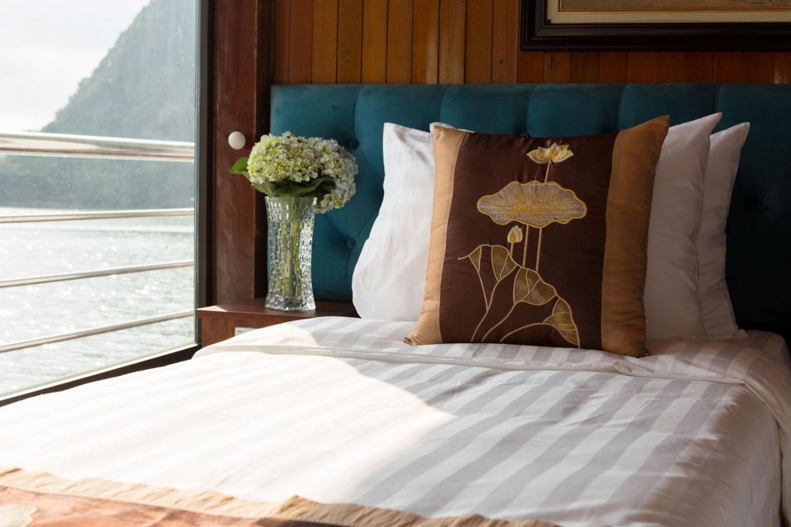Cozy Bay Classic Cruise Hạ Long Exterior foto