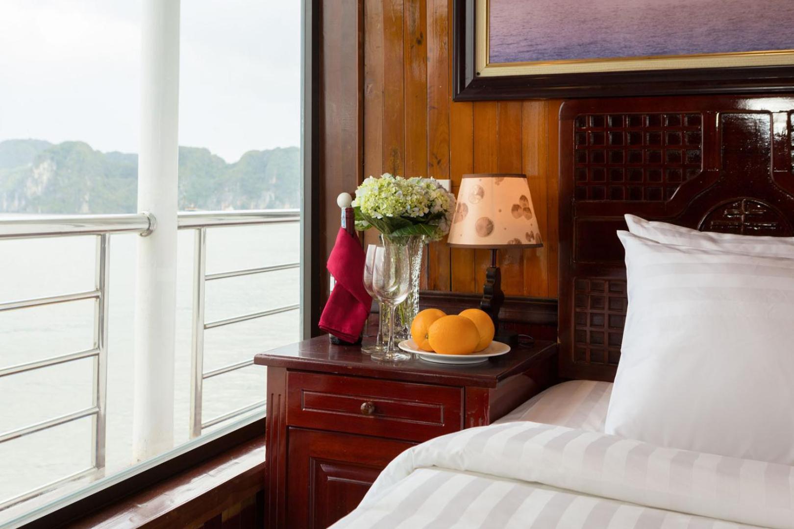 Cozy Bay Classic Cruise Hạ Long Exterior foto